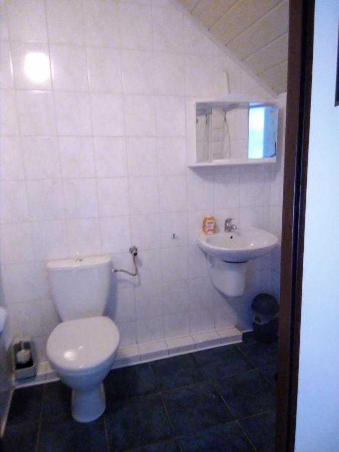 미엘노 Dom Pod Sosnami B&B 외부 사진