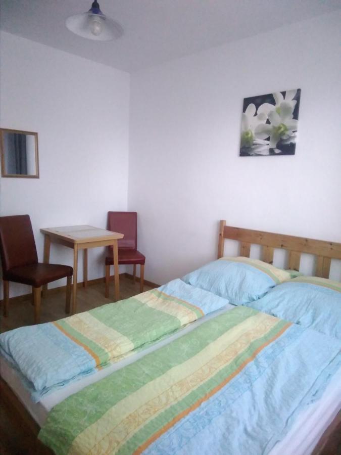 미엘노 Dom Pod Sosnami B&B 외부 사진