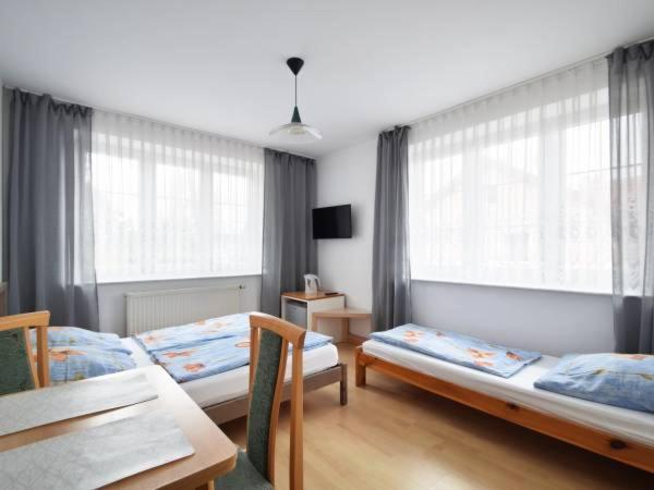 미엘노 Dom Pod Sosnami B&B 외부 사진